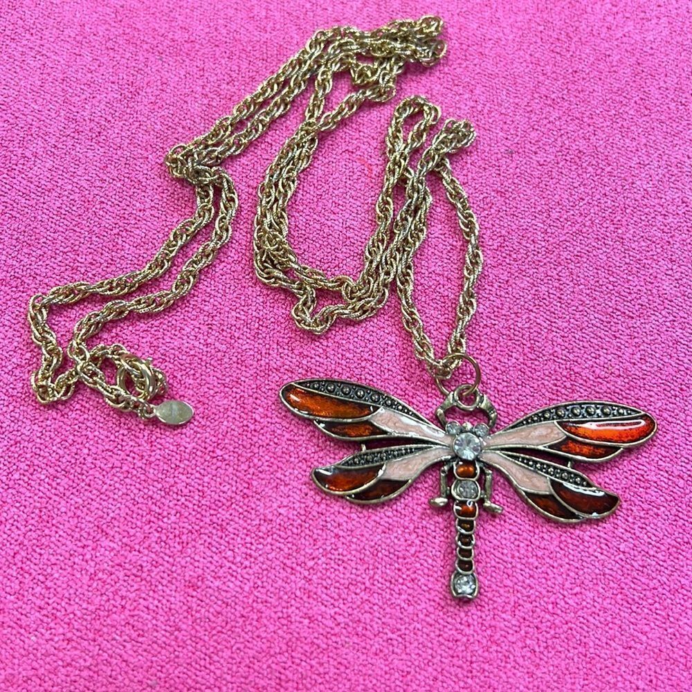 Gorgeous Dragonfly Pendant Necklace Gold Tone